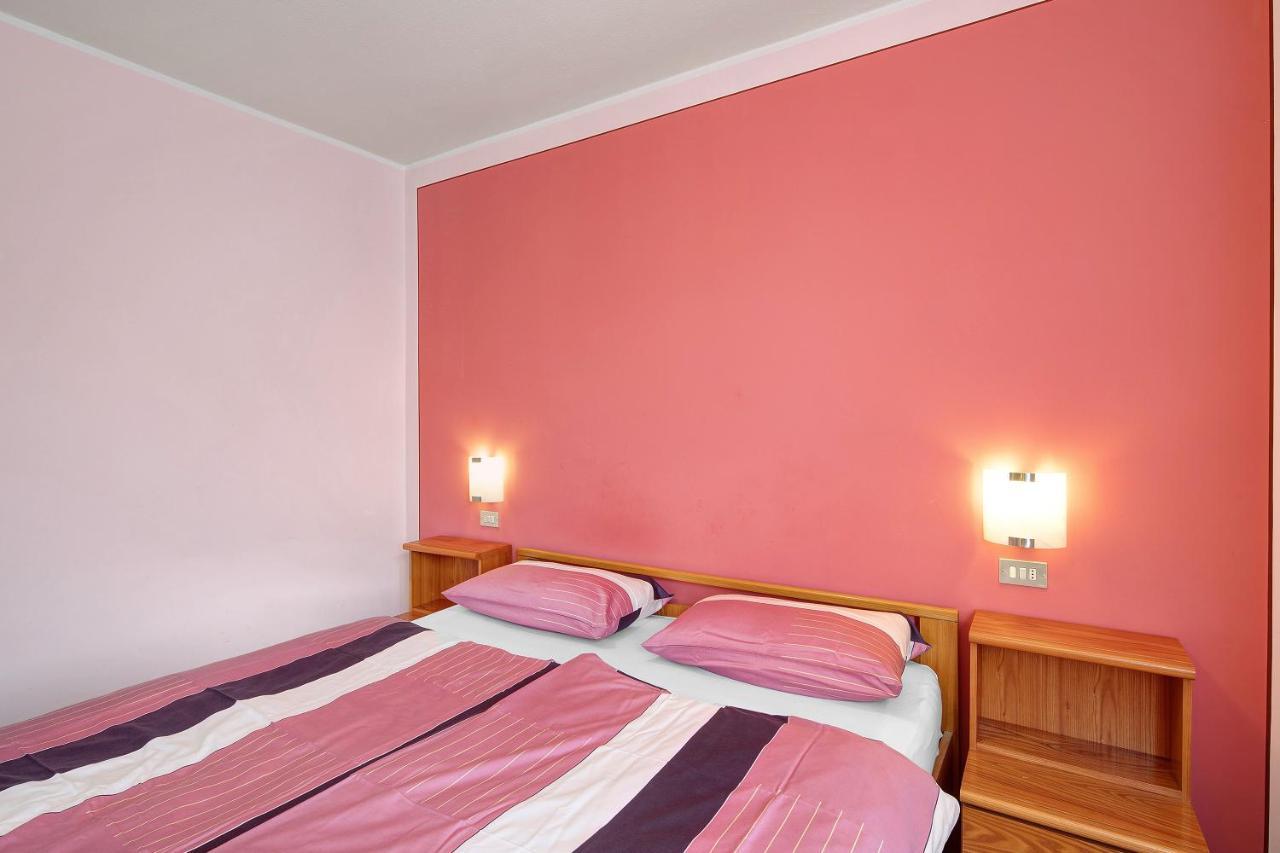Chalet Meridiana Appartamento 4 Livigno Exterior photo